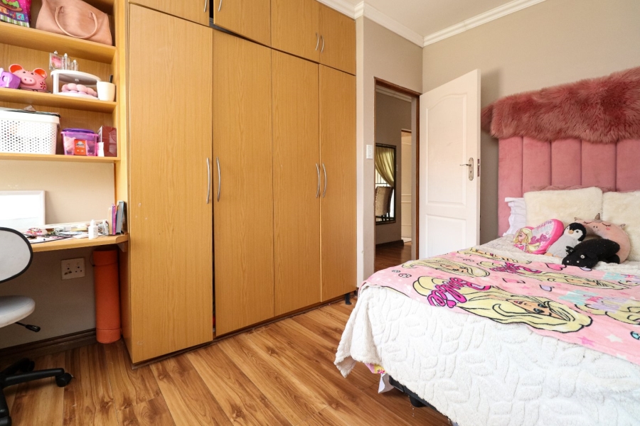 3 Bedroom Property for Sale in Wilkoppies North West